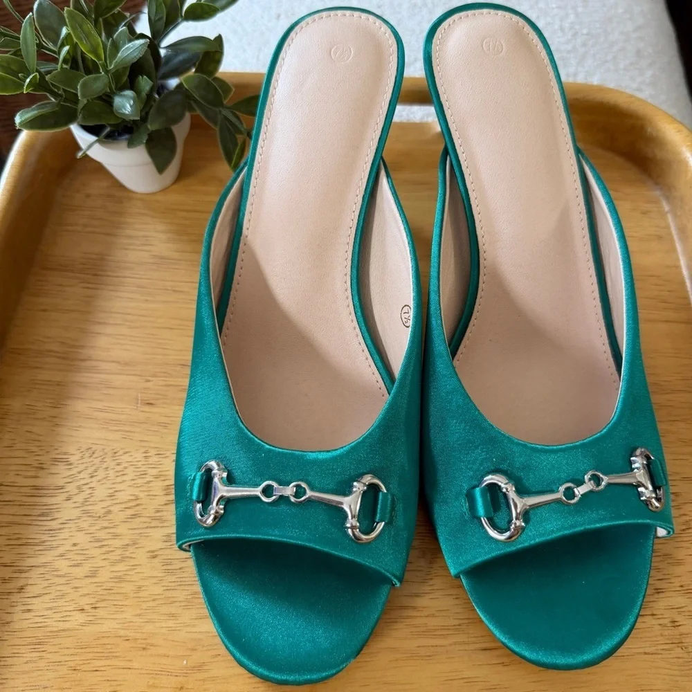 Deep Teal Metal Link Chain Peep Round Toe Heel Slide Stiletto NWT 7.5
